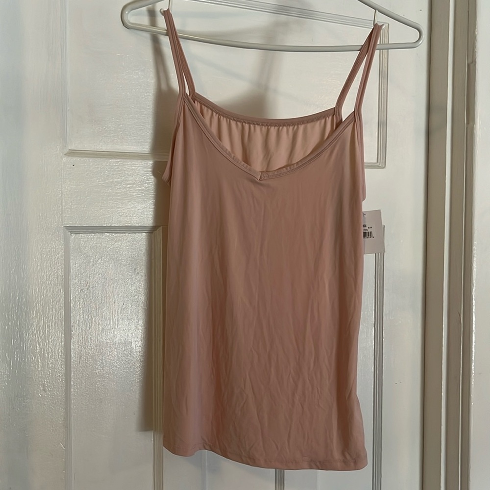 BNWT Elita silk magic tank top, size M